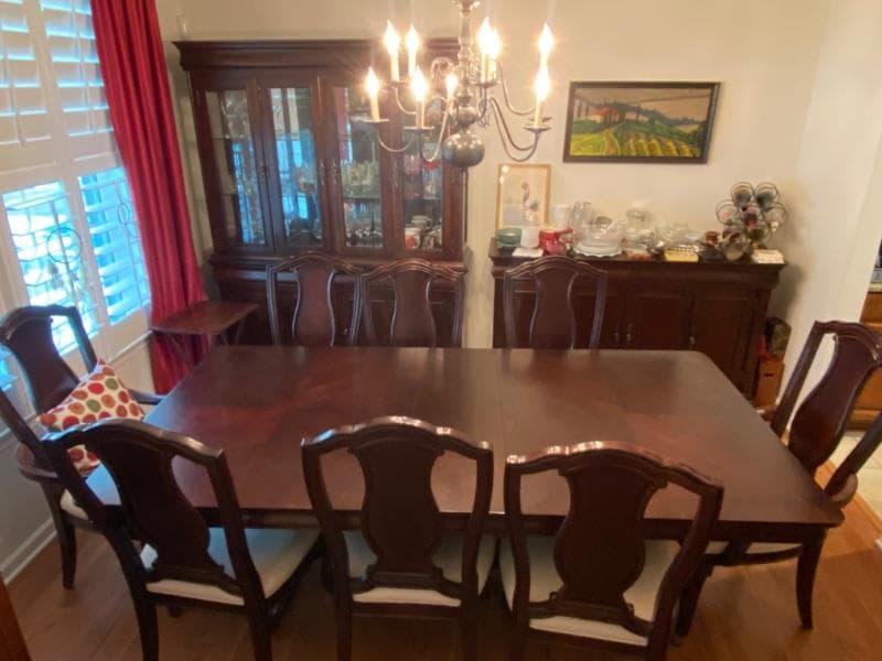 BEAUTIFUL Bellevue Sale!! Furniture! Antiques! Tools! And more!