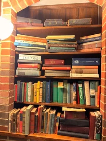Exceptional Estate Sale in Thompson's Station, TN | Antique Furniture, Artwork, China, & More